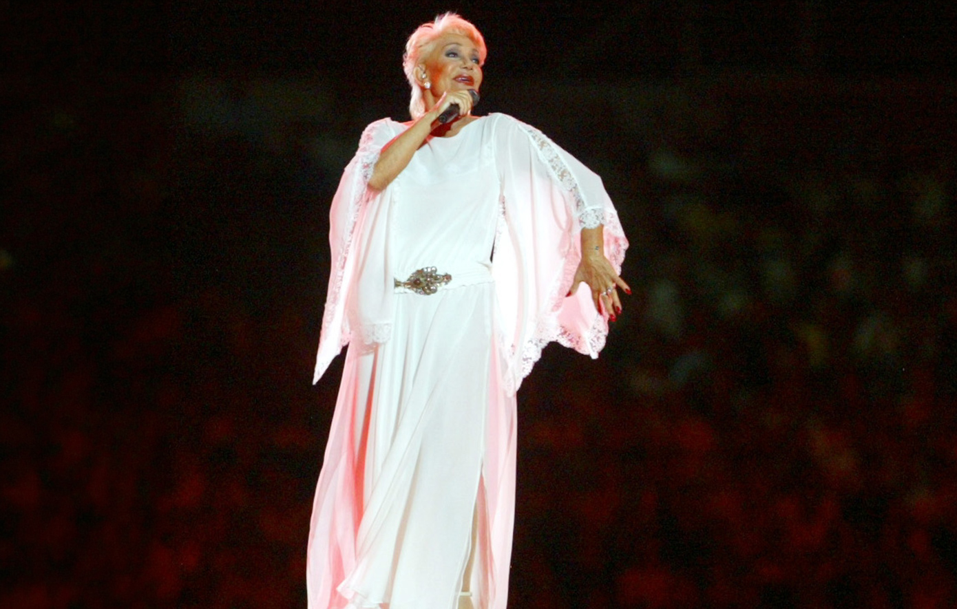 Μαρινέλλα: Η πρόσκληση από τον Σάχη της Περσίας και το αεροπλάνο που γύρισε πίσω για ένα δαχτυλίδι