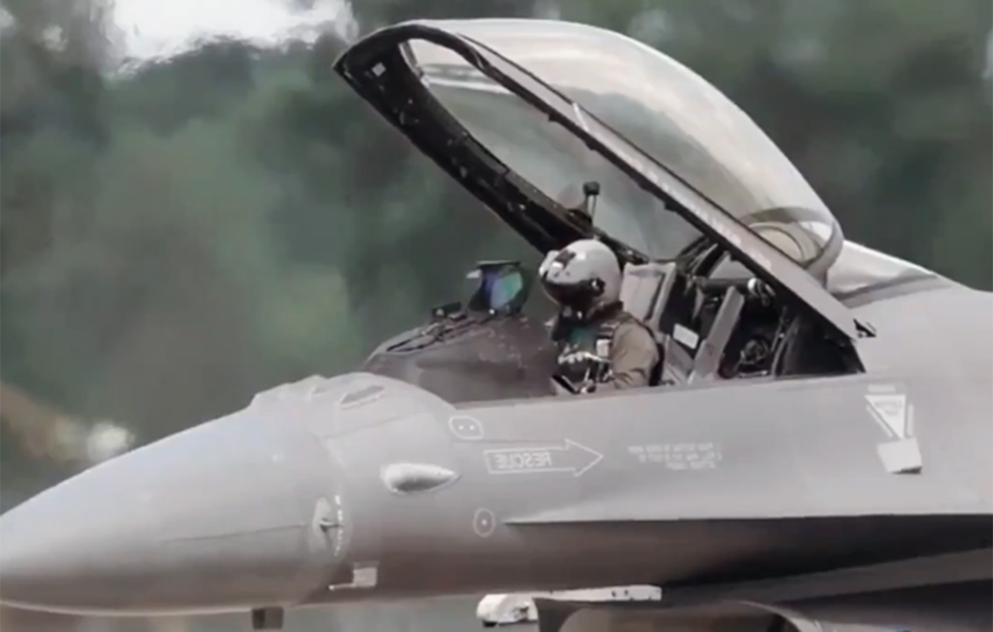 «Ευχαριστούμε την Ελλάδα που κάνει τη δουλειά του Στάρμερ» &#8211; Θετικές αντιδράσεις στη Βρετανία για την ελληνική συνδρομή στην Κύπρο