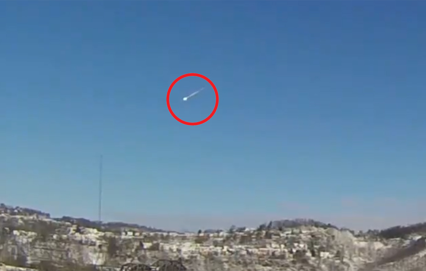 Μετεωρίτης 7 τόνων διέσχισε τον ουρανό με 72.000 χλμ./ώρα – Εκκωφαντικός κρότος και δονήσεις σε σπίτια