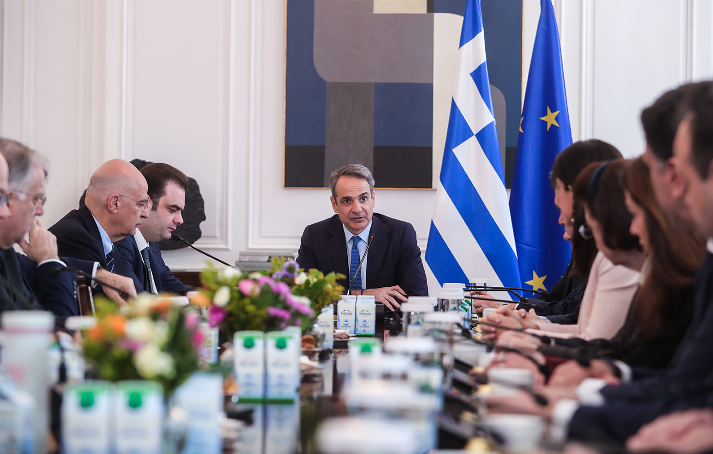 Μαρινάκης: «Η συνολική αύξηση του κατώτατου μισθού από το 2019 ανέρχεται σε 270 ευρώ μηνιαίως και 3.780 ετησίως»