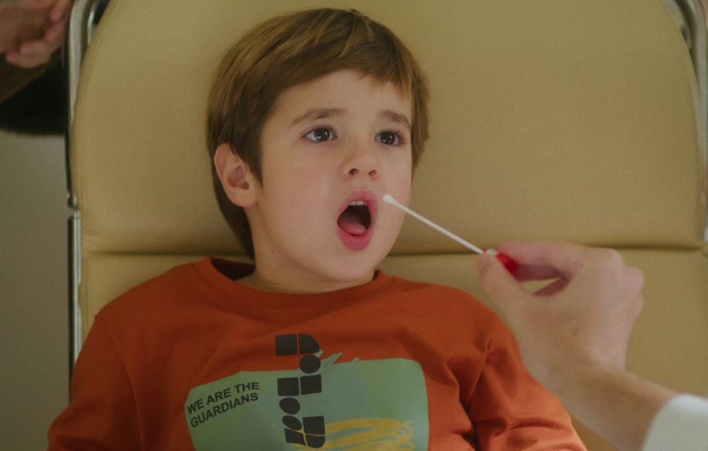 «Μπαμπά, σ’αγαπώ»: Τι θα δείξει το τεστ DNA του Δημήτρη και γιατί ο Στέλιος δεν μιλάει στον μπαμπά του;