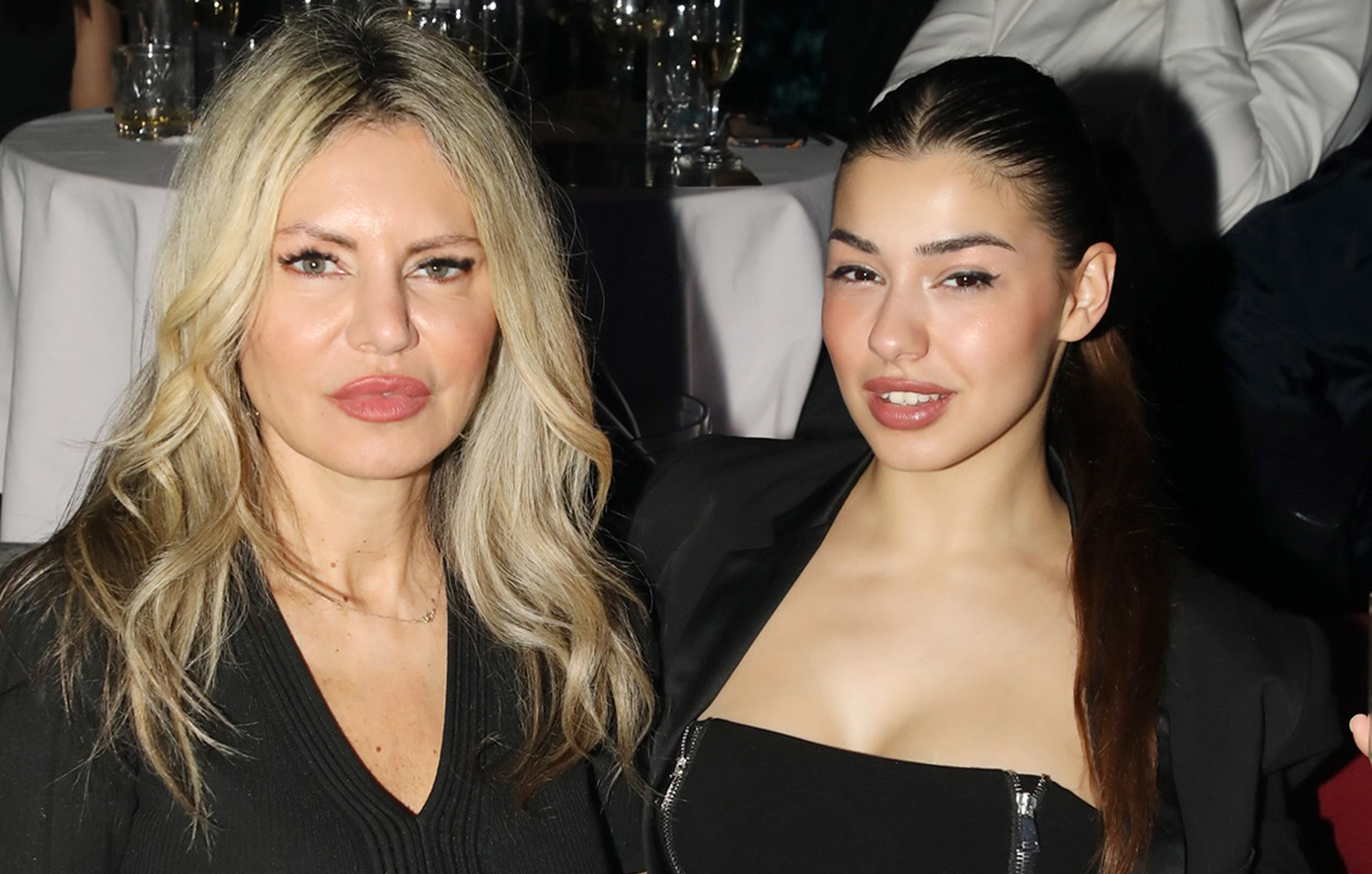 Τάρια Μπούρα: Σπάνια δημόσια εμφάνιση με την 23χρονη κόρη της 