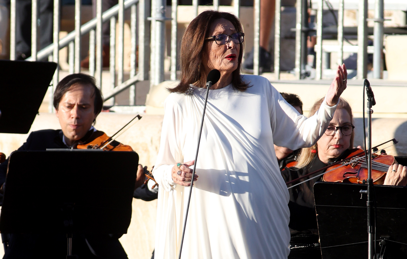 Νάνα Μούσχουρη για Γιώργο Μαρίνο: «Ελπίζω κάποια μέρα να ιδωθούμε εκεί που βρίσκεται»