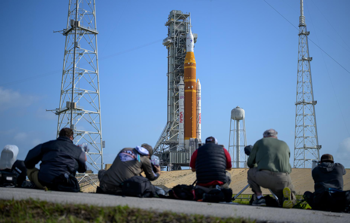 Ξεκίνησε η αντίστροφη μέτρηση για τη διαστημική αποστολή «Artemis II» γύρω από τη Σελήνη