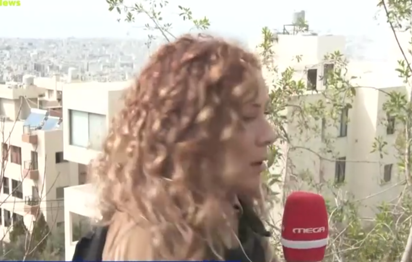 Η στιγμή που βόμβα πέφτει κοντά στο συνεργείο του Mega στον Λίβανο – Η αντίδραση της δημοσιογράφου