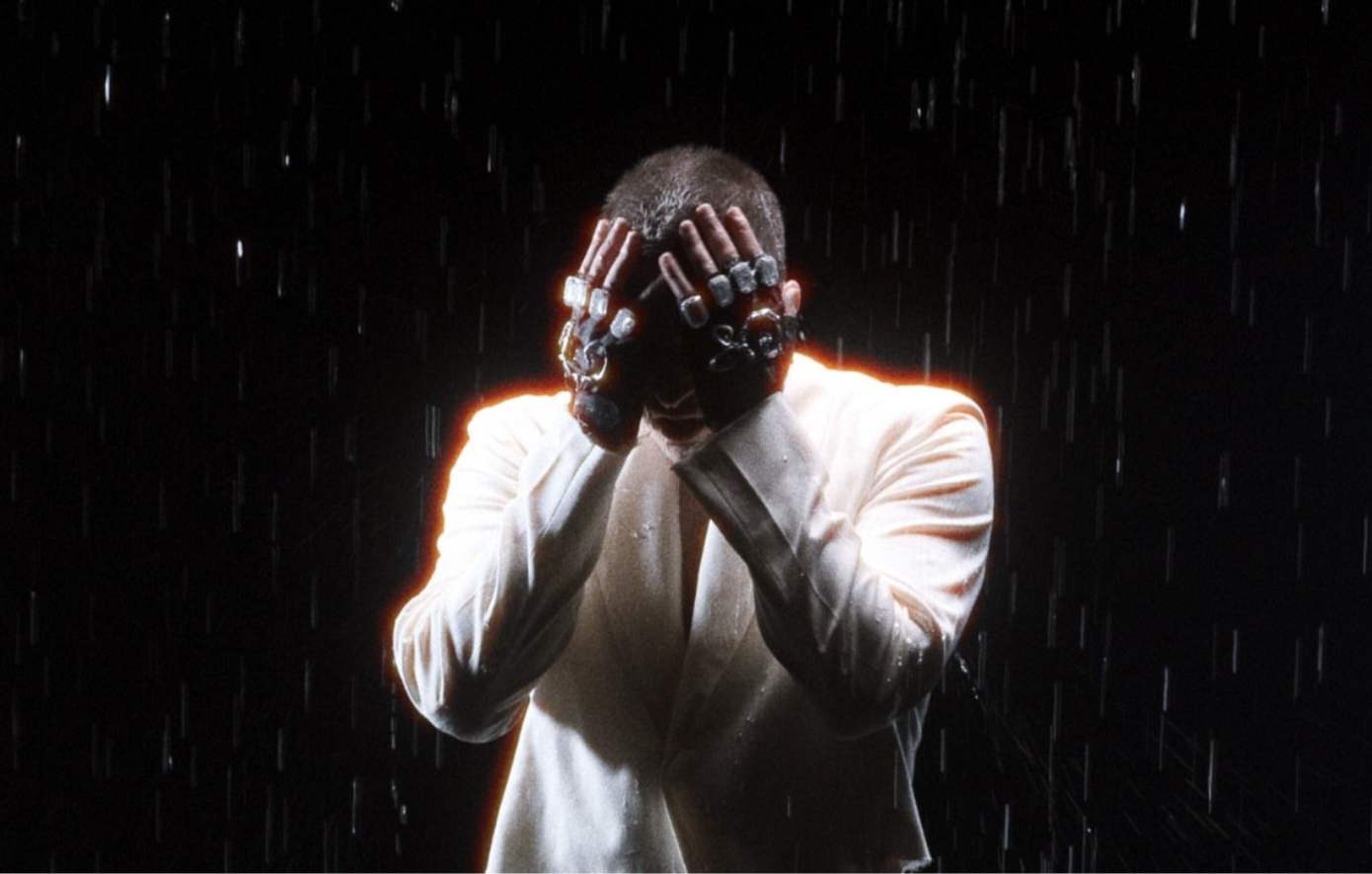 Το «Dark side of the moon» έγινε video clip: Η fashion forward πλευρά του Good Job Nicky