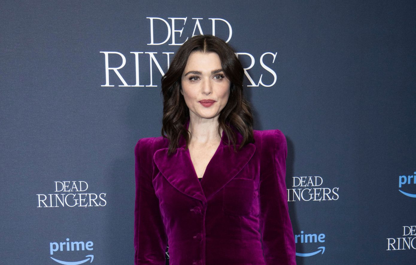 Η Ρέιτσελ Βάις σε διπλό ρόλο που καθηλώνει: Γιατί η σειρά Dead Ringers αξίζει να μπει πρώτο στη λίστα σας στο Prime Video