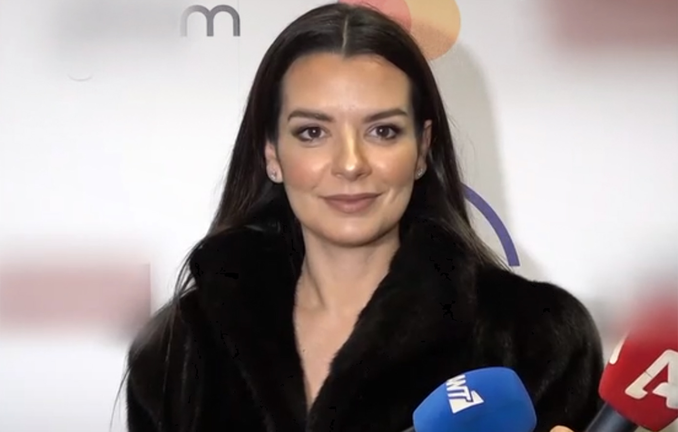 Η Νικολέττα Ράλλη για τον χωρισμό της: «Eίμαι πολύ καλά &#8211; Δεν θα έπρεπε να χαμογελάω μιλώντας για αυτό»