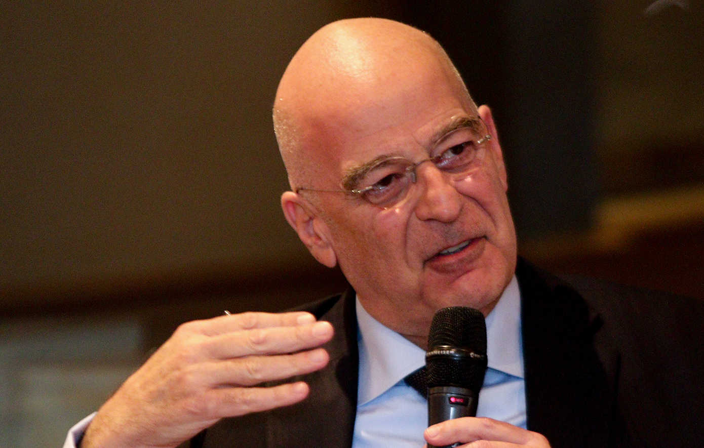 Στα Ηνωμένα Αραβικά Εμιράτα ο Νίκος Δένδιας – Στο επίκεντρο η περιφερειακή ασφάλεια