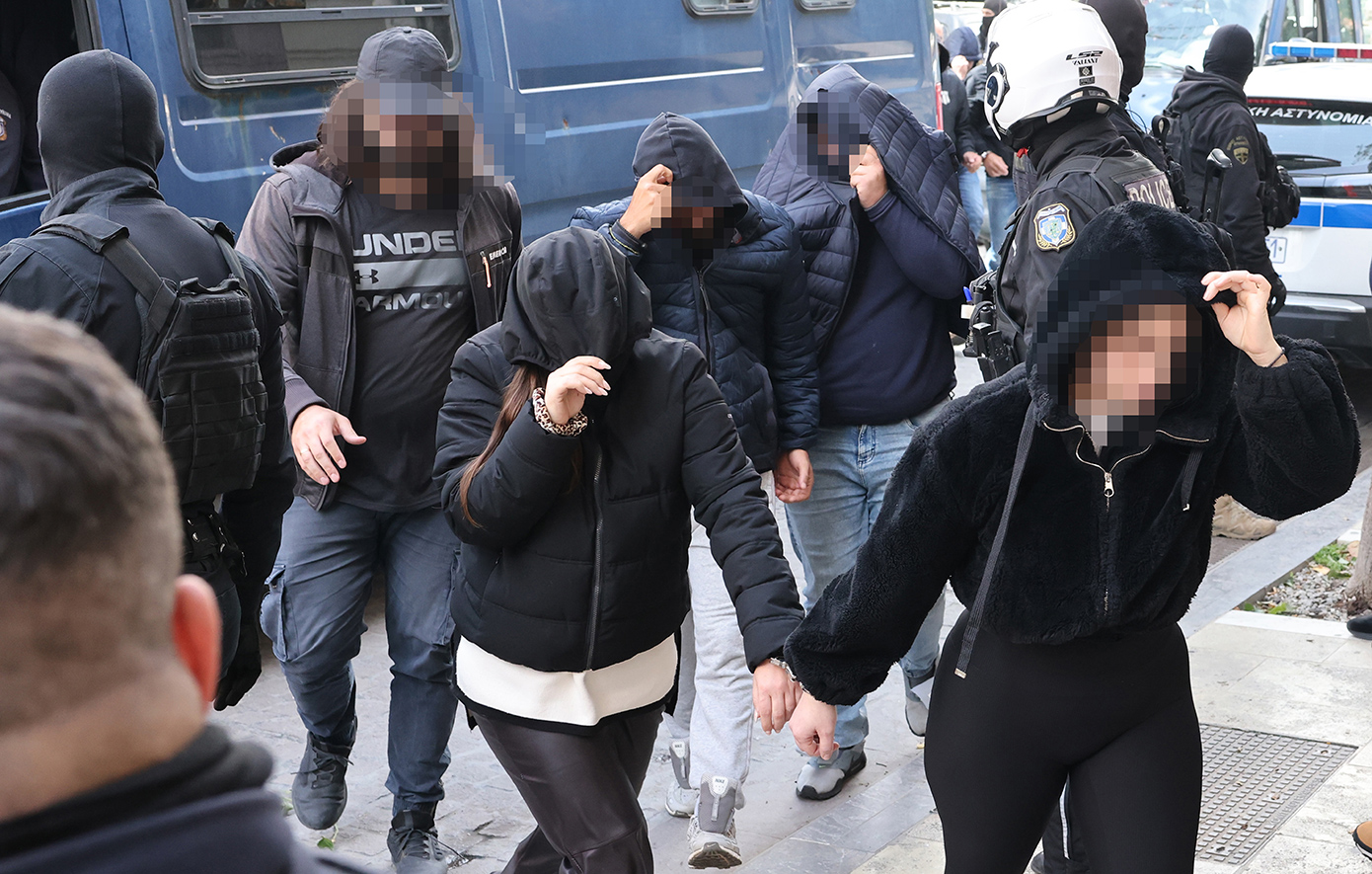 Ηράκλειο: Στο «σκαμνί» η πολυπλόκαμη οργάνωση trafficking – Πότε θα απολογηθούν