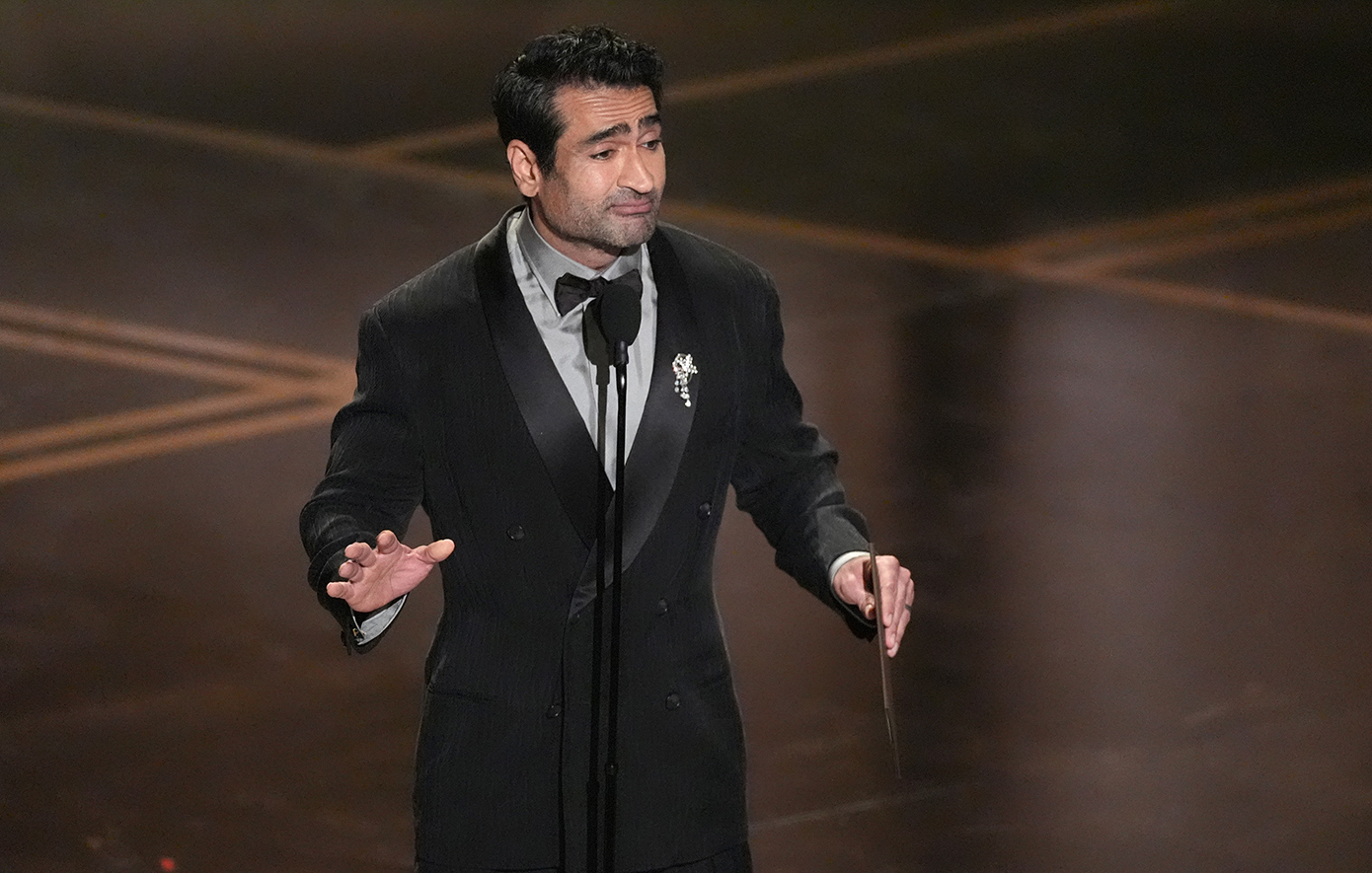 Οι αμήχανες στιγμές στα Όσκαρ 2026 που έκλεψαν την παράσταση από τα «βαρετά» βραβεία