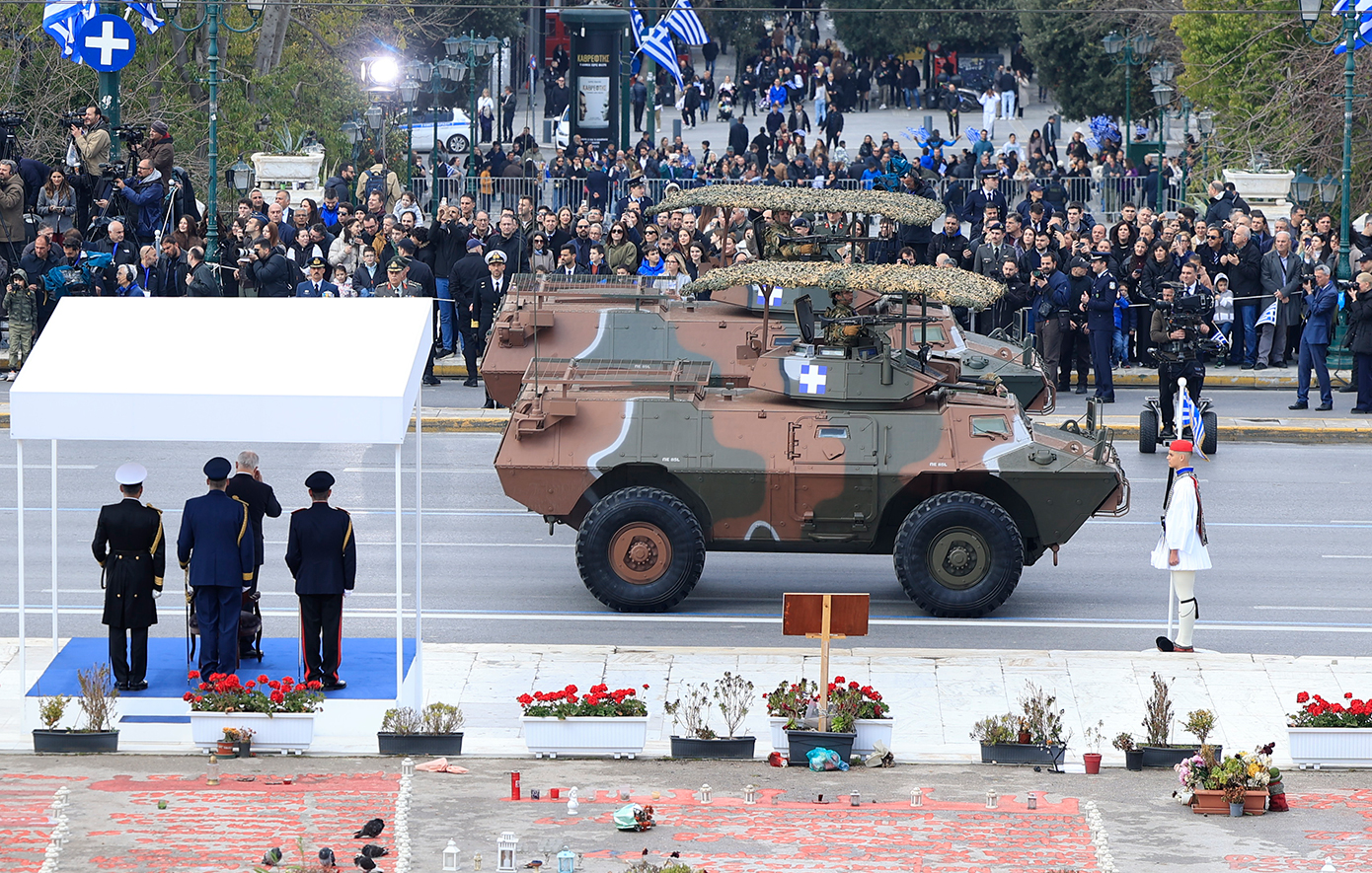 25η Μαρτίου: Δείτε live τη στρατιωτική παρέλαση στην Αθήνα