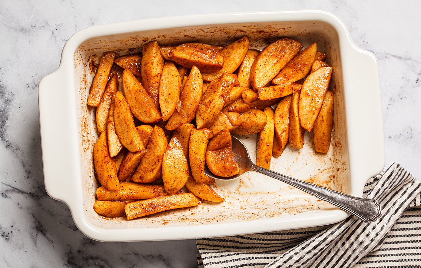 Μήλα στο φούρνο με μέλι και κανέλα