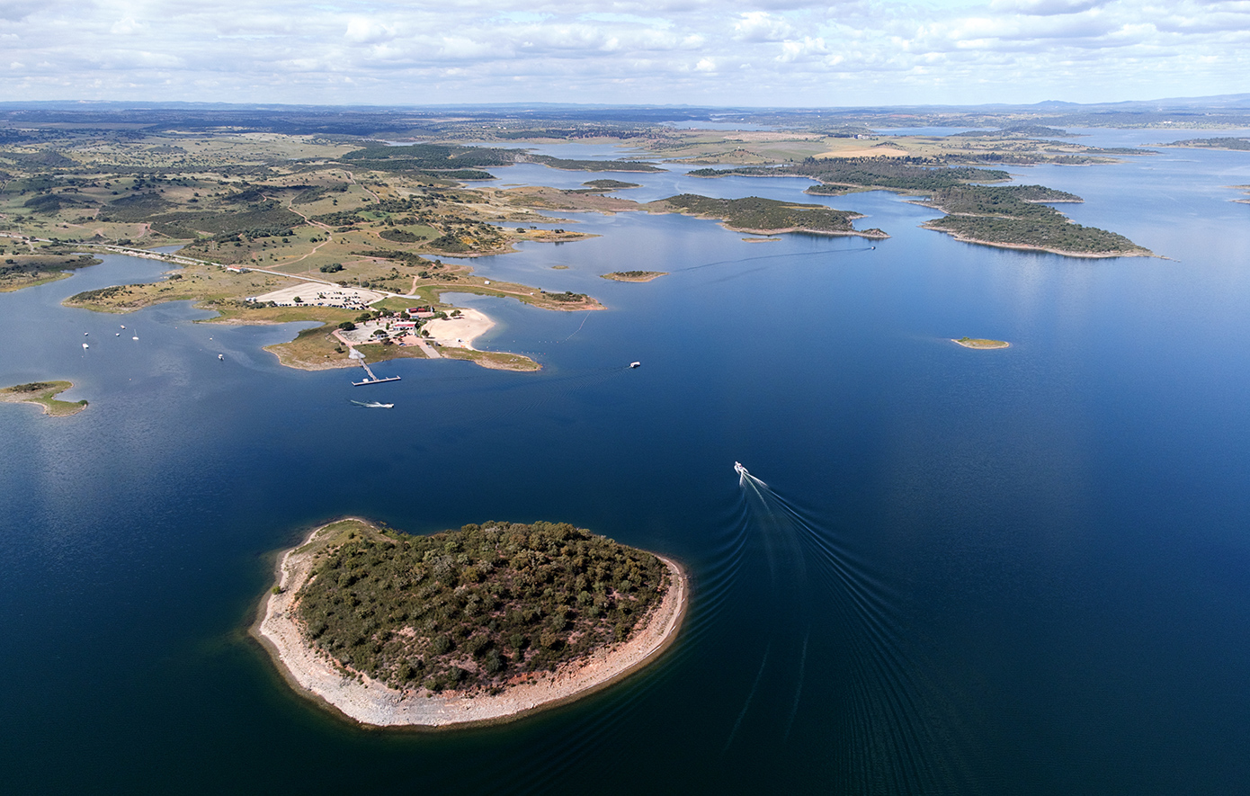 Alqueva: Η μεγαλύτερη τεχνητή λίμνη της Ευρώπης βρίσκεται στην Πορτογαλία