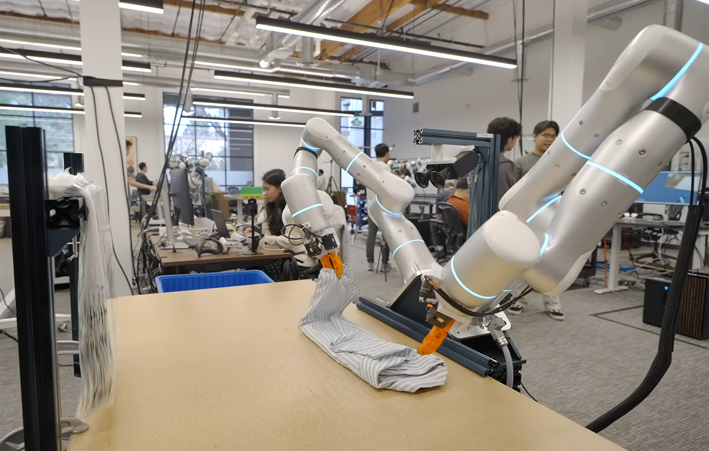 Η νέα γενιά ρομπότ που μαθαίνει από το διαδίκτυο