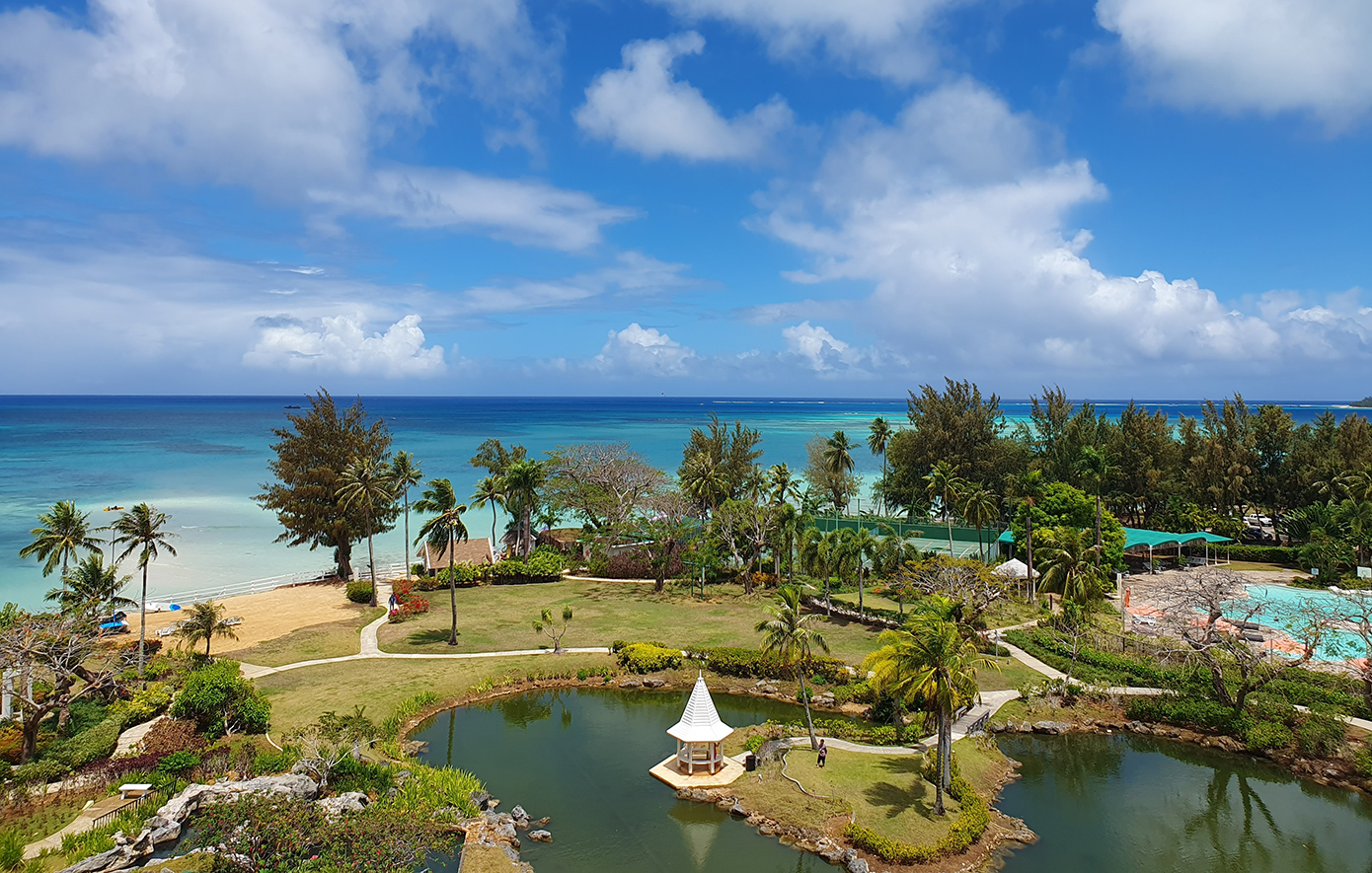 Ο τροπικός παράδεισος που μετατράπηκε σε μαιευτική κλινική – Γεννήθηκαν χιλιάδες «αμερικανικά» μωρά για γονείς που ζουν στην Κίνα