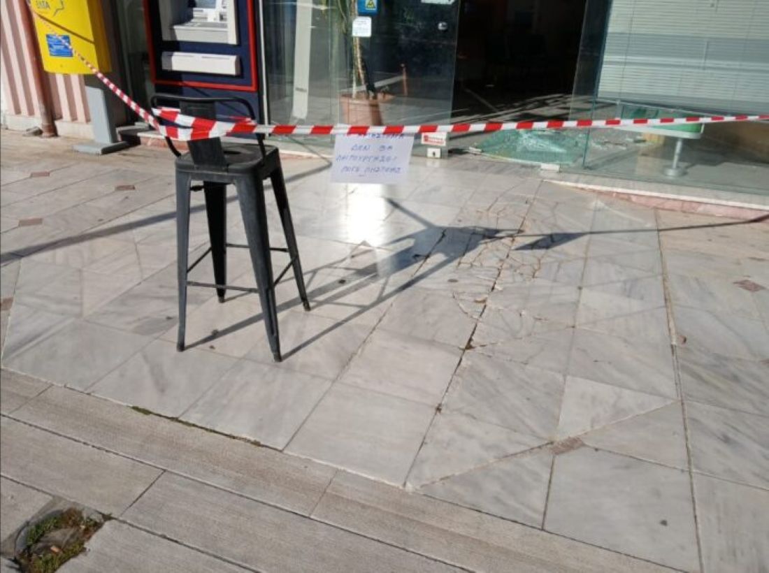 Ληστεία στα ΕΛΤΑ Λουτρακίου: Μέσα σε δευτερόλεπτα έγινε η έφοδος με τα καλάσνικοφ &#8211; «Άκουσα ένα δυνατό μπαμ»