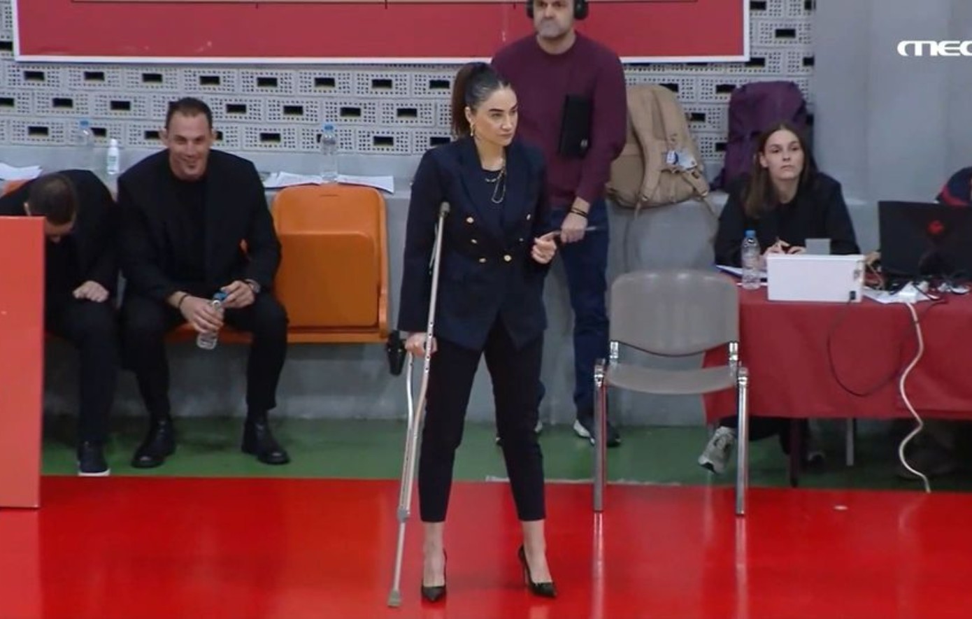 Ολυμπιακός &#8211; Παναθηναϊκός: Μα πατερίτσα και ψηλοτάκουνα στο ΣΕΦ η Σελέν Ερντέμ