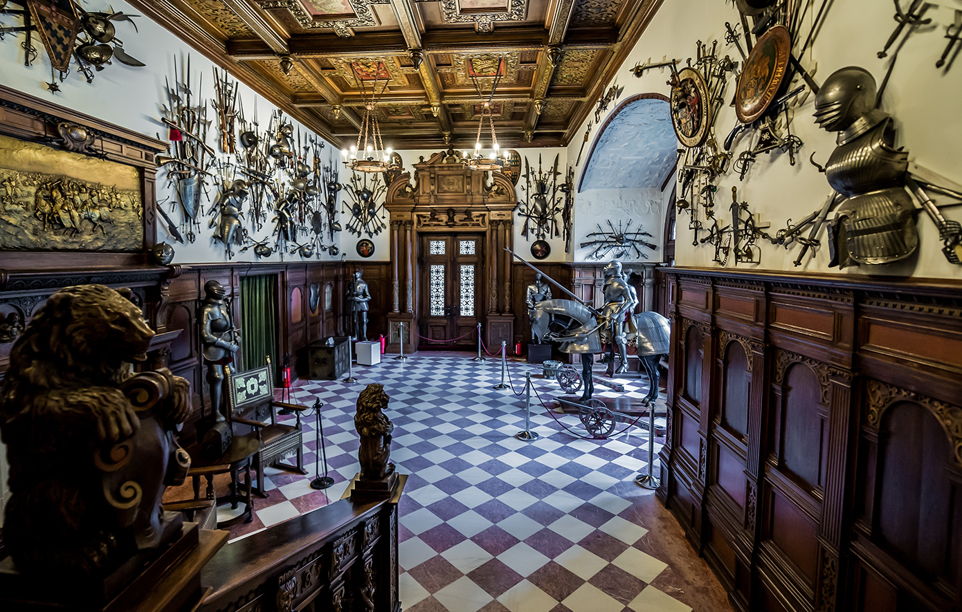 Κάστρο Πέλες, Ρουμανία