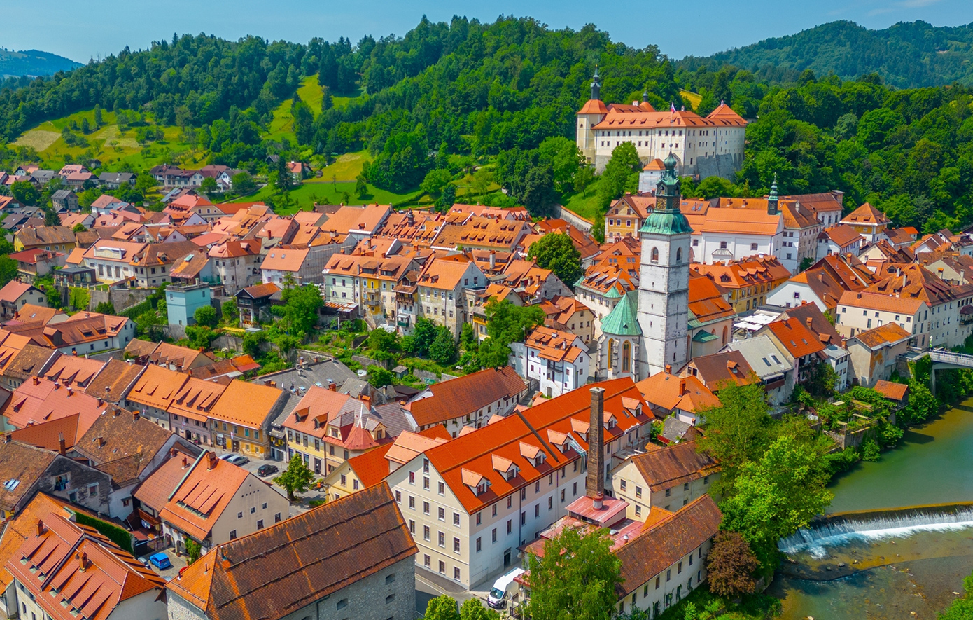 Σκόφια Λόκα: Η μεσαιωνική ψυχή της Σλοβενίας που αντιστέκεται στον χρόνο