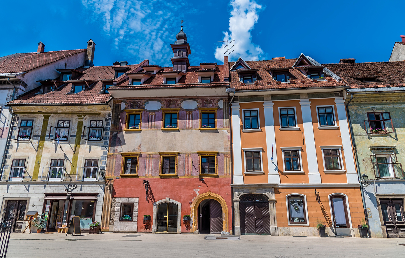 Σκόφια Λόκα, Σλοβενία