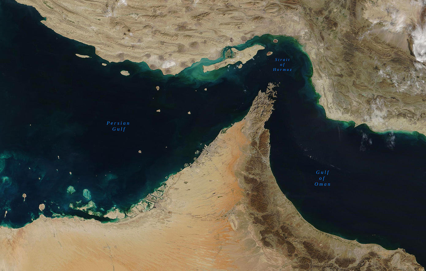 «Τα πλοία που μεταβαίνουν στον Κόλπο να καταφύγουν σε ασφαλή ύδατα», ανακοίνωση η κινεζική εταιρεία Cosco