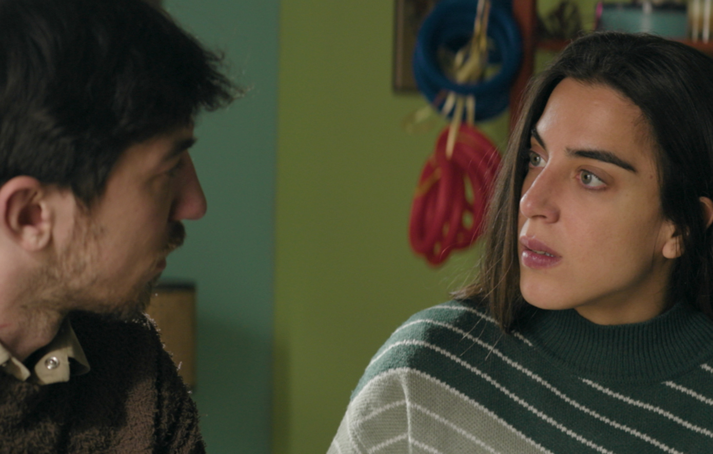 Τα μυστικά δοκιμάζουν τη σχέση της Άρτεμις και του Πέτρου Τα μυστικά δοκιμάζουν τη σχέση της Άρτεμις και του Πέτρου