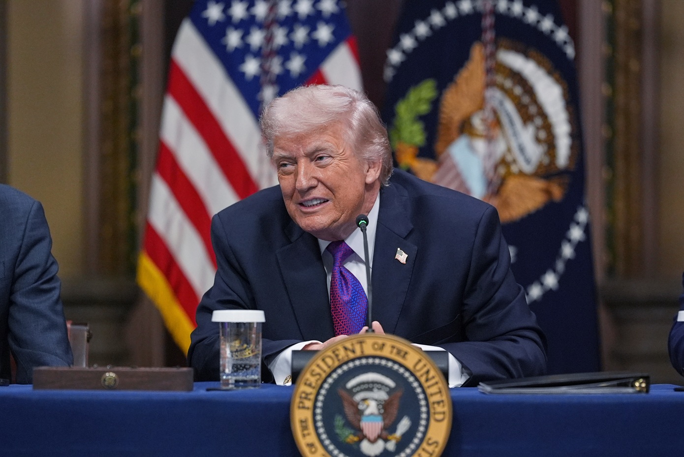 Τραμπ για καύσιμα: Ας αυξηθούν, αυτό είναι πολύ πιο σημαντικό από το να ανέβει λίγο η τιμή της βενζίνης