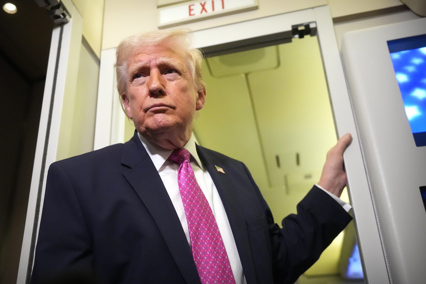 Ο Τραμπ δηλώνει ότι οι αμερικανικές στρατιωτικές ενέργειες κατά του Ιράν «πλησιάζουν στο τέλος τους»