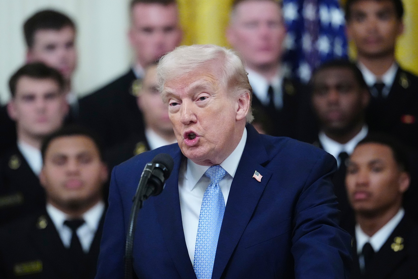 Σχεδιάζει αποκλιμάκωση ο Τραμπ στο Ιραν; &#8211; Τα σχέδιά του και τα αντιφατικά μηνύματα