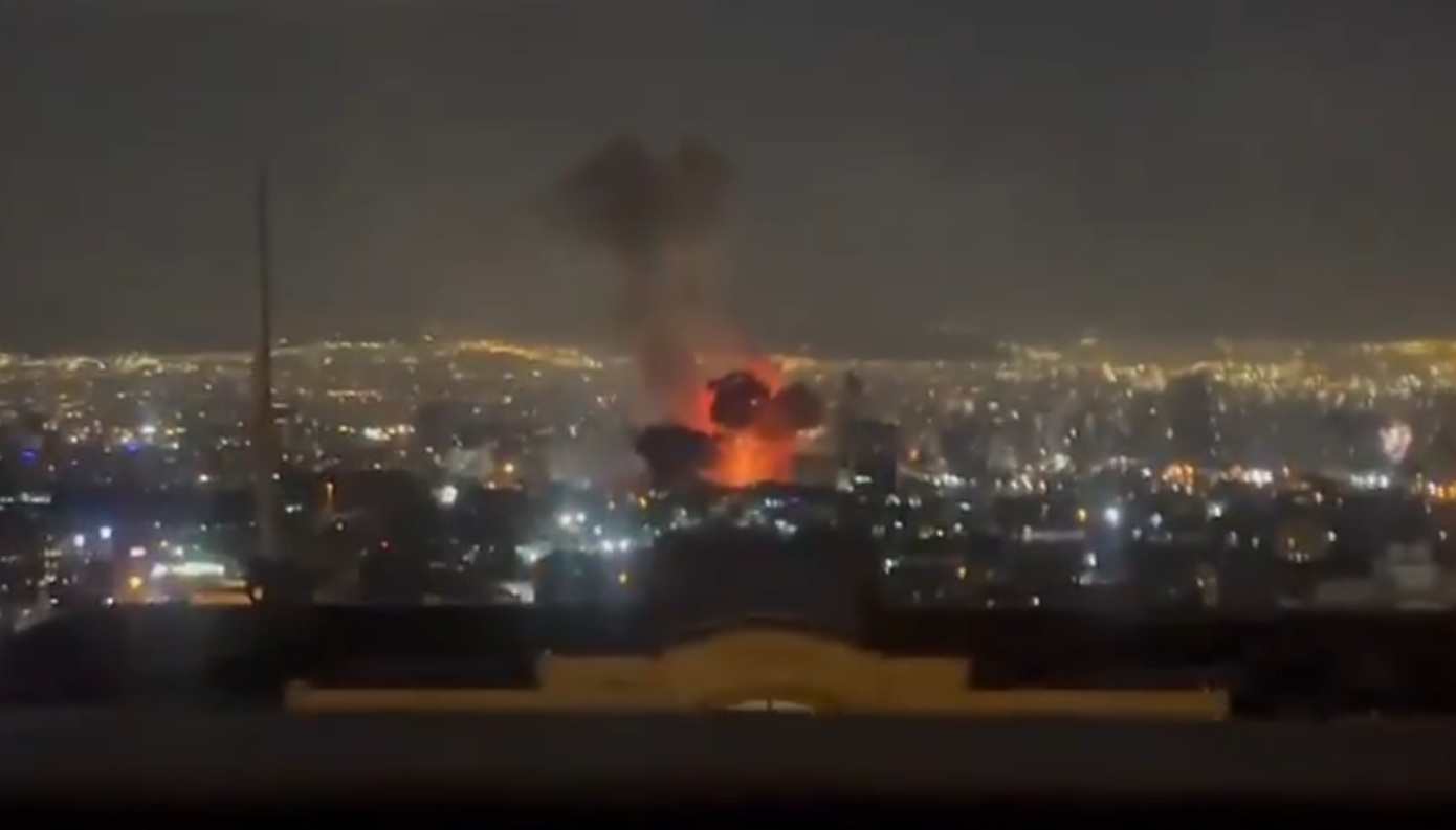 Ισραηλινοί βομβαρδίζουν τα κεντρικά γραφεία της κρατικής τηλεόρασης του Ιράν &#8211; Δείτε βίντεο