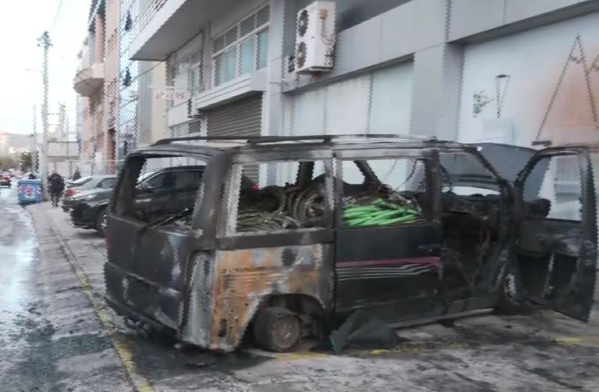 Φωτιά σε επαγγελματικό βαν στο Περιστέρι τα ξημερώματα &#8211; Έρευνες για εμπρησμό