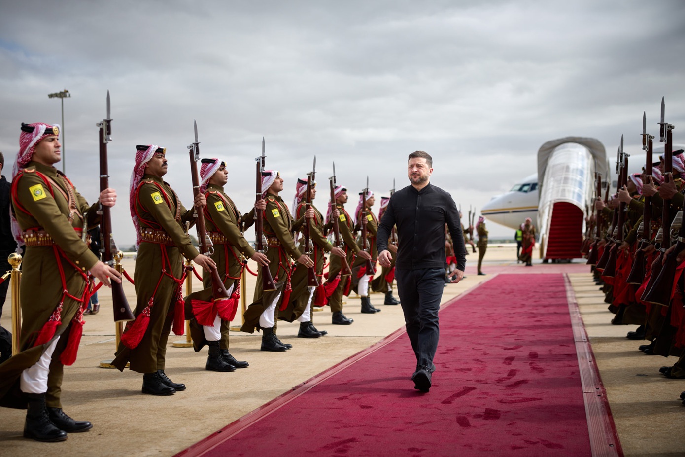 Ο Βολοντίμιρ Ζελένσκι στην Ιορδανία: Προσφέρει τεχνογνωσία κατά των drones