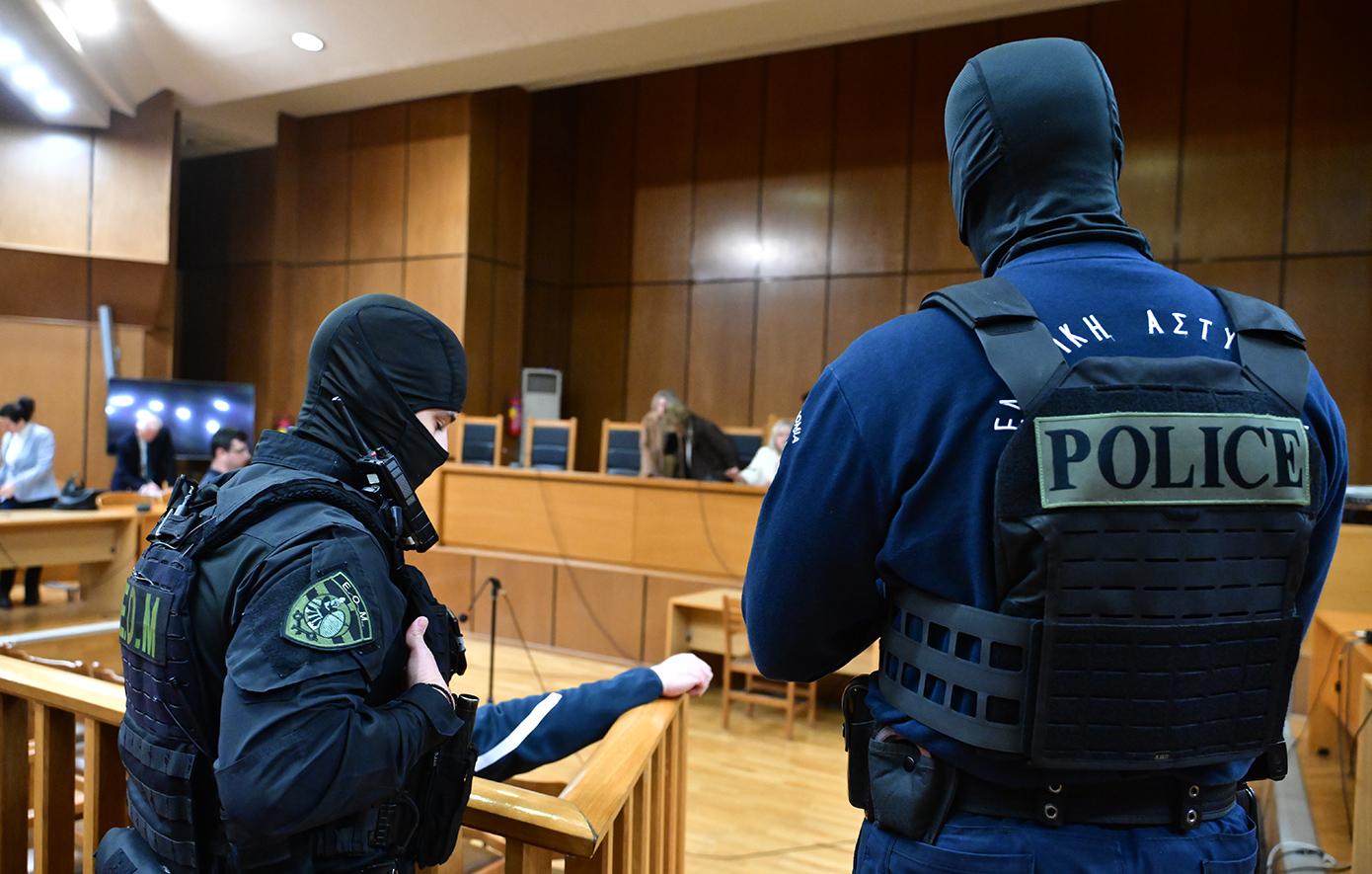 Χρυσή Αυγή: Ανακοινώθηκαν οι ποινές στους 42 καταδικασθέντες &#8211; 13 χρόνια κάθειρξης σε Μιχαλολιάκο και Κασιδιάρη