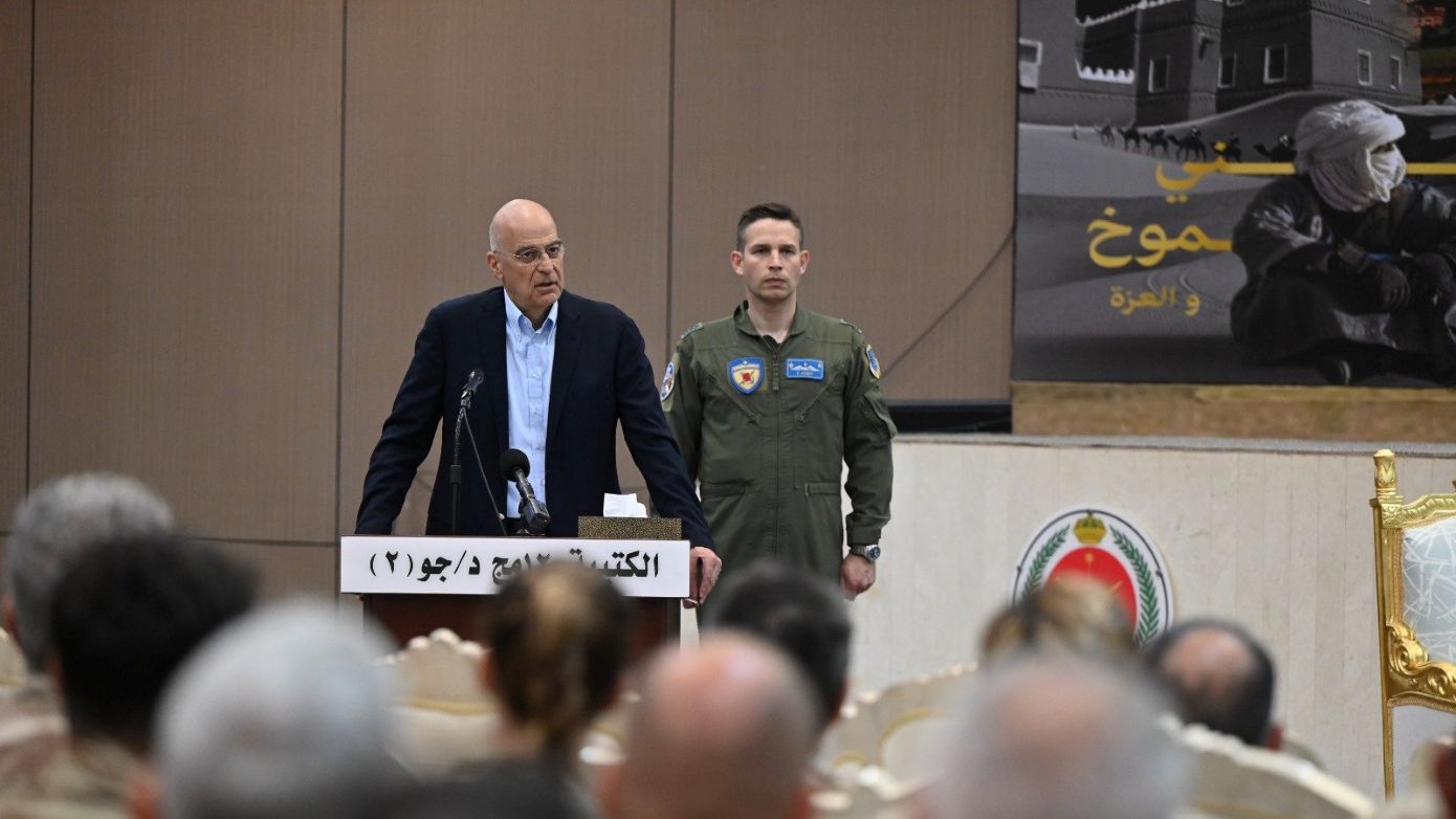 Στη Σαουδική Αραβία ο Δένδιας &#8211; Επίσκεψη στην ελληνική δύναμη της περιοχής
