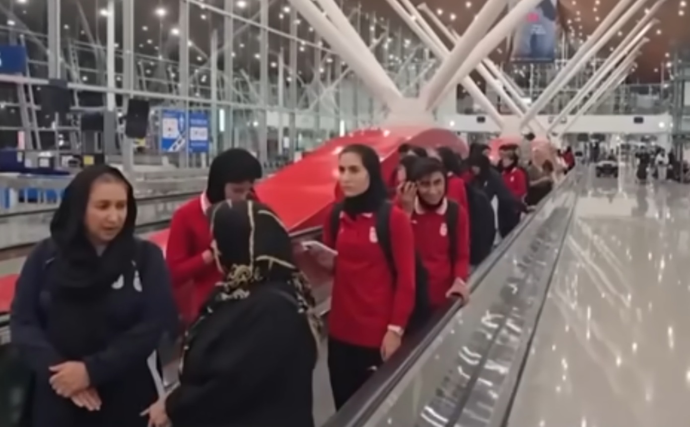 Ιράν: Αποδεσμεύτηκε η περιουσία της αρχηγού της Εθνικής ομάδας ποδοσφαίρου που είχε κατασχεθεί όταν ζήτησε άσυλο στην Αυστραλία