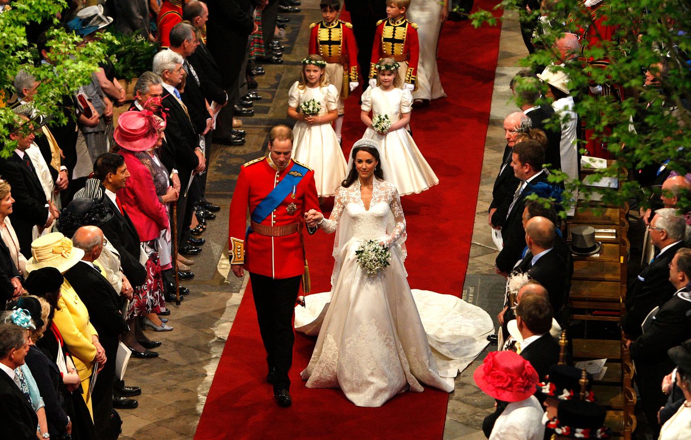 Ο πρίγκιπας Ουίλιαμ και η Κέιτ Μίντλετον στο γάμο τους