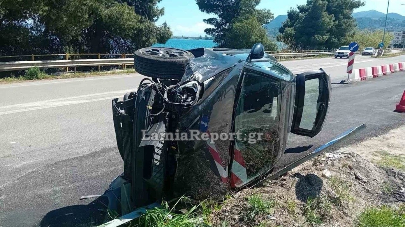 Αυτοκίνητο τούμπαρε μετά από σύγκρουση με άλλο ΙΧ στην παραλία του Αγίου Κωνσταντίνου &#8211; Δεν υπήρξε σοβαρός τραυματισμός