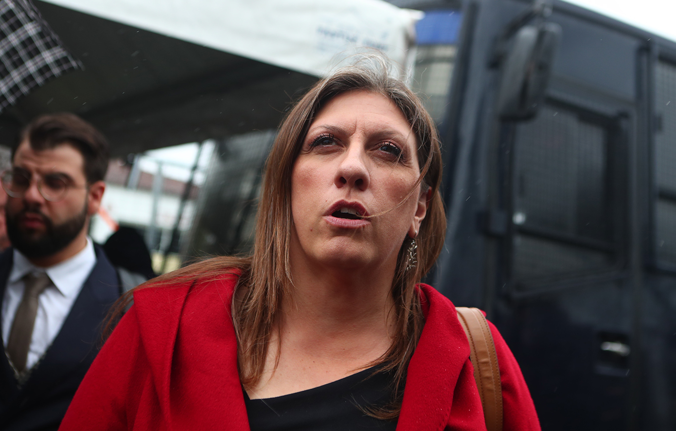 Αυτεπάγγελτη δικογραφία σε βάρος της Ζωής Κωνσταντοπούλου &#8211; Τράβηξε βίντεο αστυνομικούς στη δίκη για τα Τέμπη