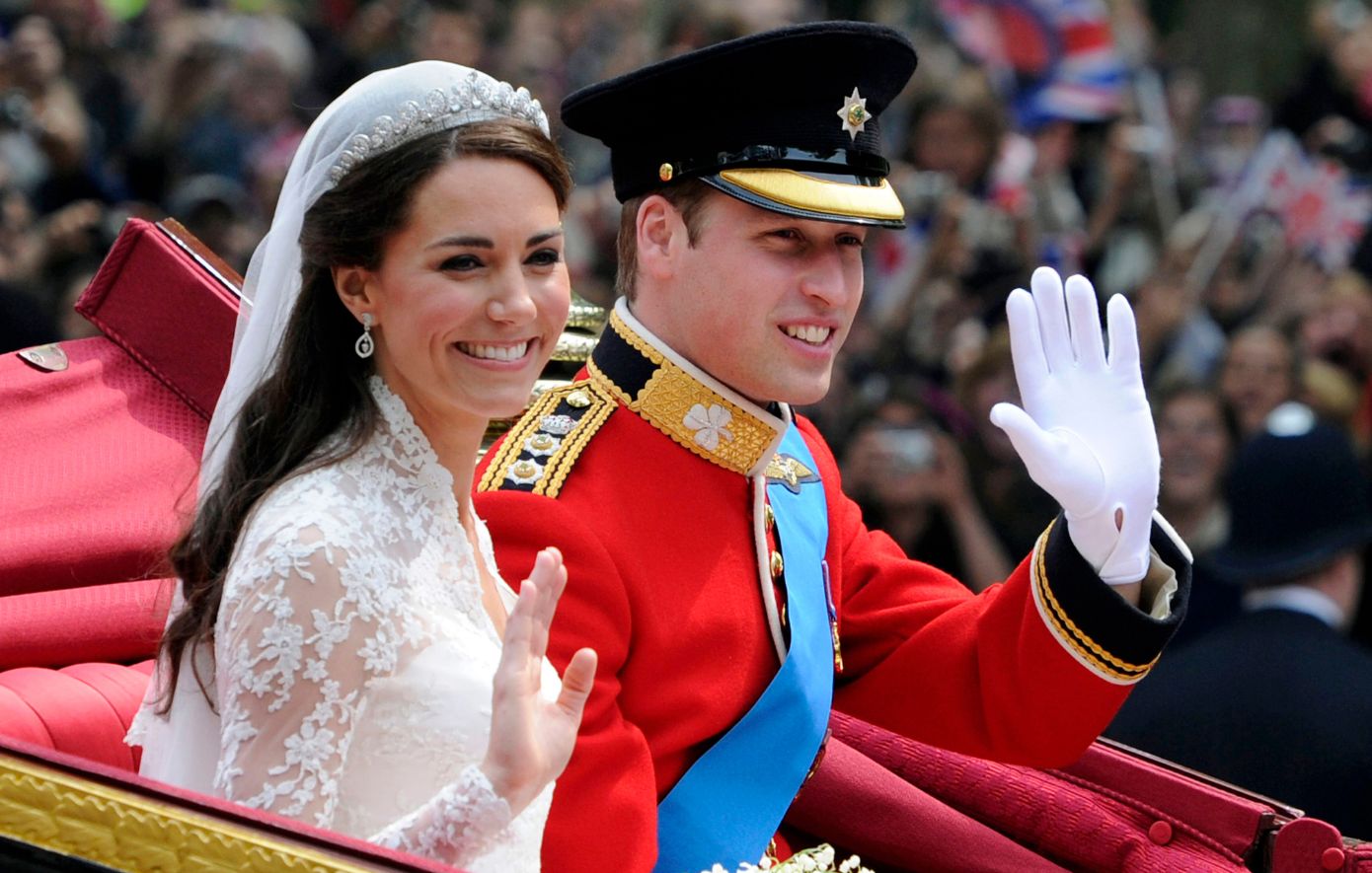 Ο πρίγκιπας Ουίλιαμ και η Κέιτ Μίντλετον στο γάμο τους
