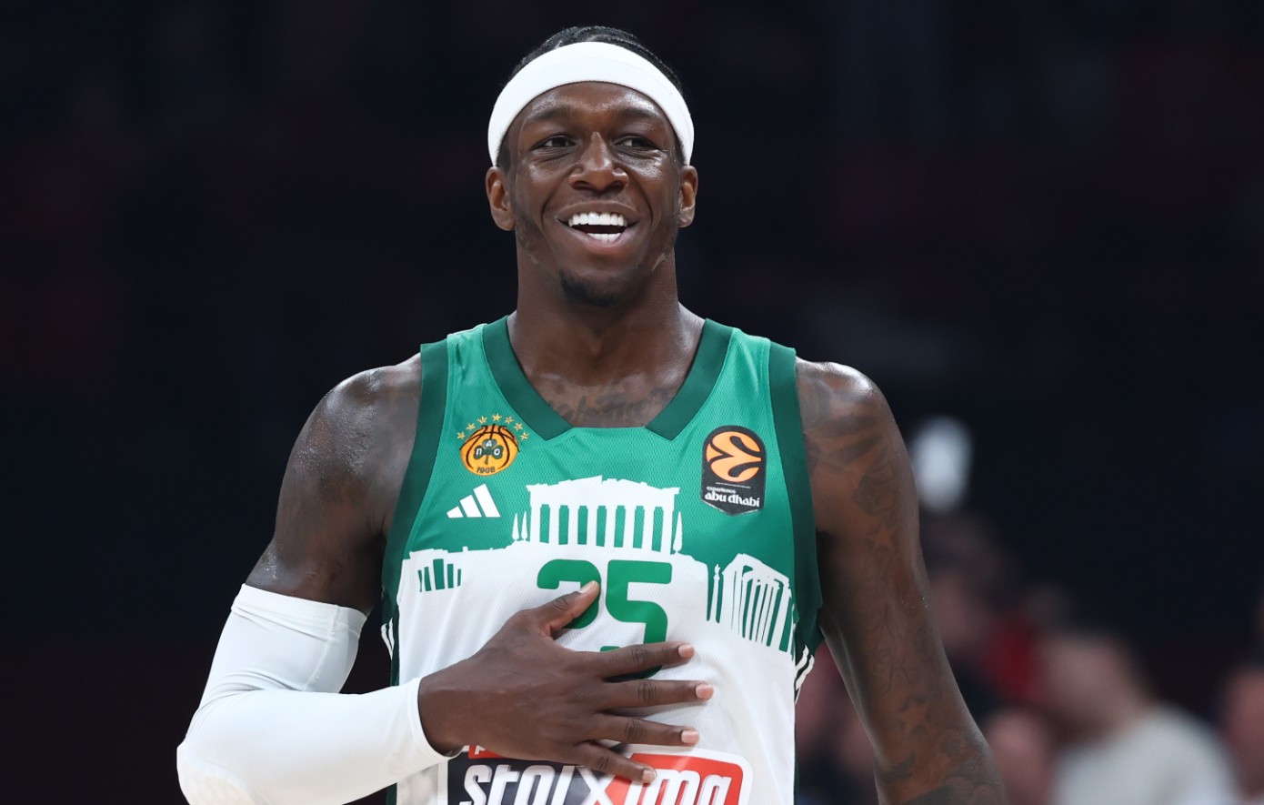 Ναν για το νέο τατουάζ: Θα έκανα ένα τριφύλλι με ένα τρόπαιο αλλά δεν σκοπεύω να φύγω σύντομα