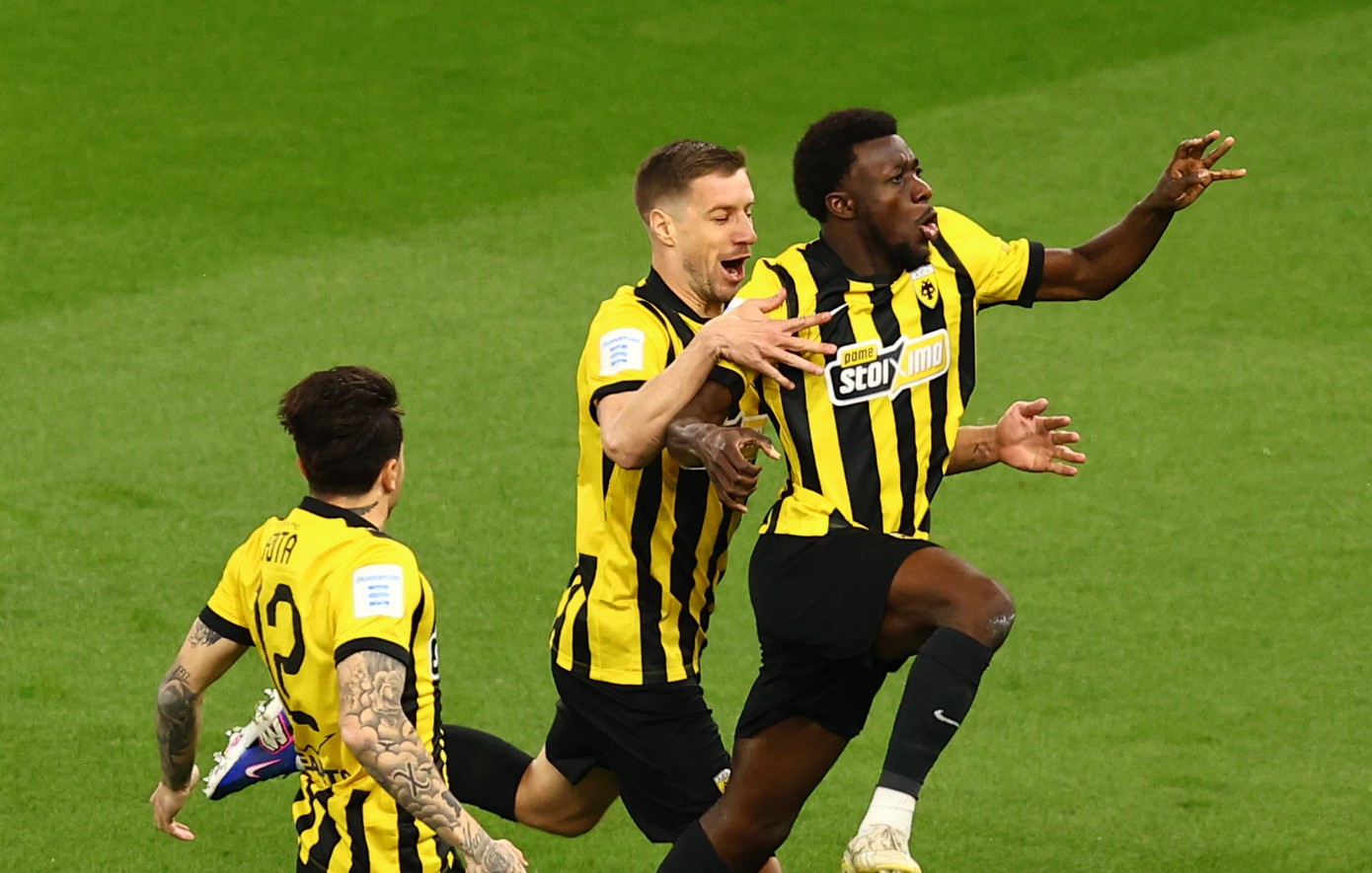 Ολυμπιακός &#8211; ΑΕΚ 0-1: Στο +5 και φαβορί για το πρωτάθλημα