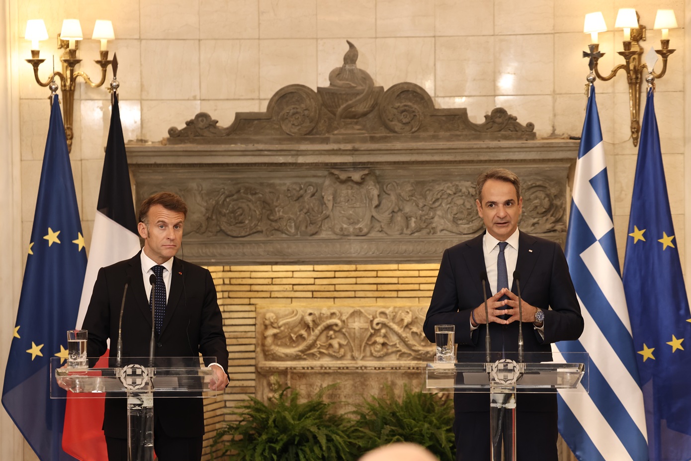 Δείτε live τις δηλώσεις Μητσοτάκη και Μακρόν για τη στρατηγική συνεργασία Ελλάδας-Γαλλίας &#8211; «Μπετόν αρμέ η ρήτρα αμοιβαίας συνδρομής»