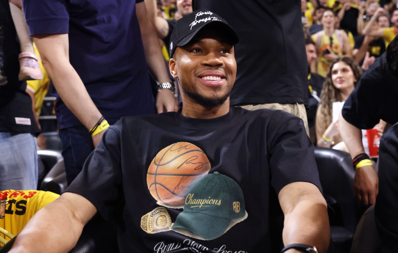 Ολυμπιακός &#8211; Μονακό: Ο Γιάννης Αντετοκούνμπο στο ΣΕΦ