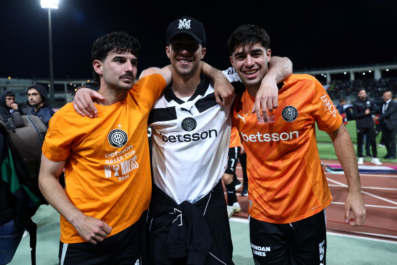 ΟΦΗ: Πανυγήρισε με τον αδερφό του ο Κωστούλας