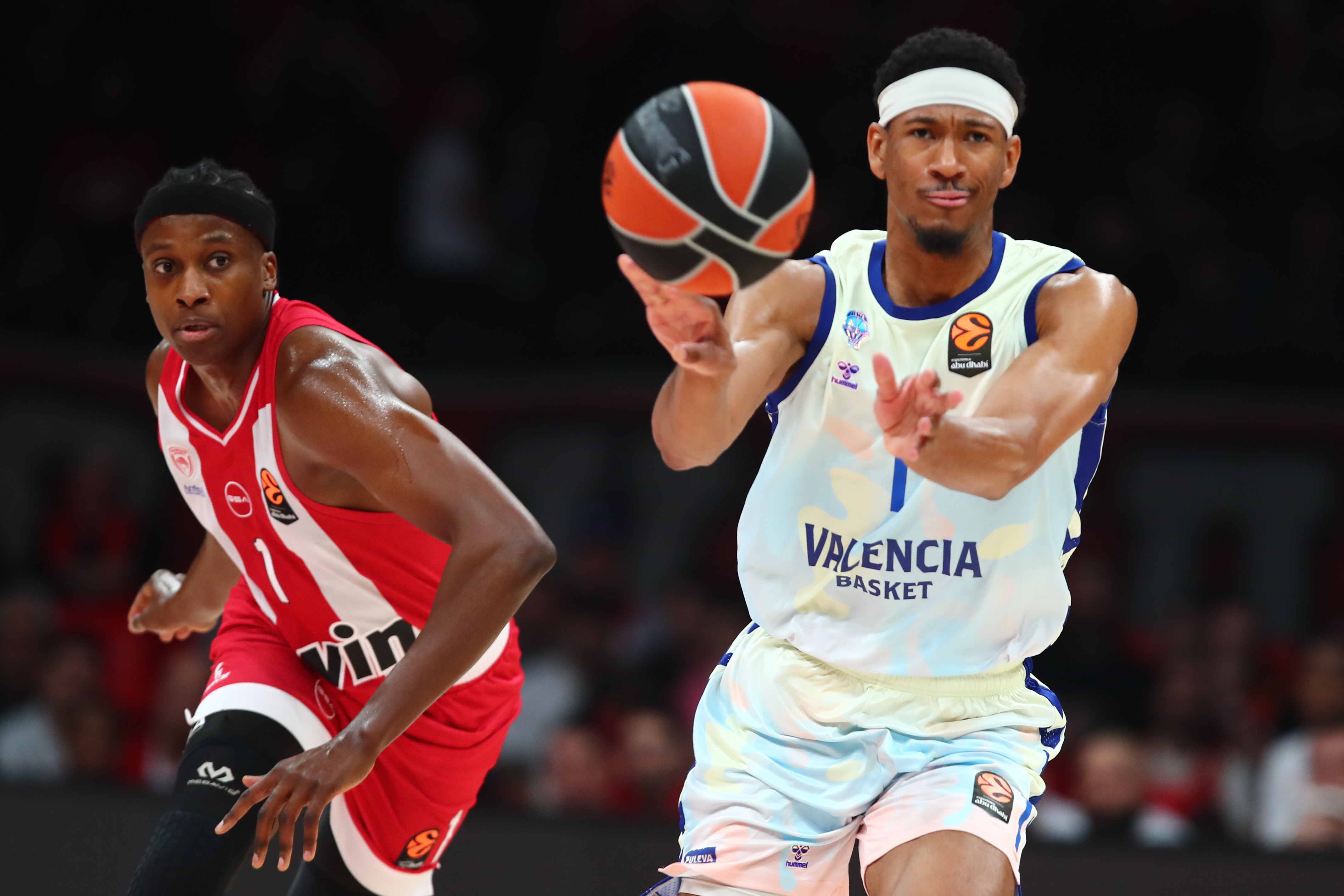 Ιταλικά ΜΜΕ: «Ο Ολυμπιακός ενδιαφέρεται για τον Τέιλορ της Βαλένθια»