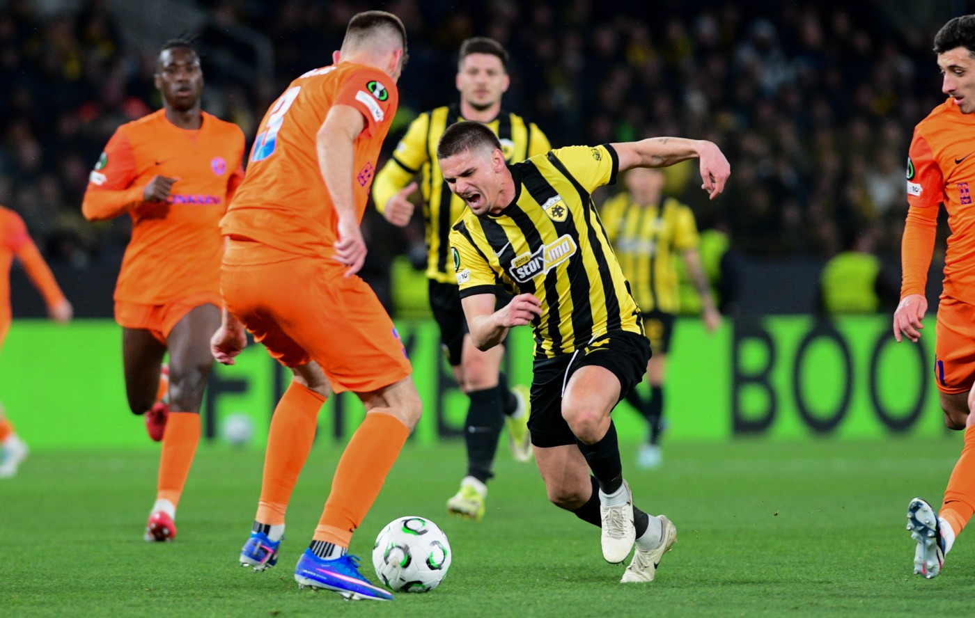 Στενεύει το «Βαγιέκας» για την ΑΕΚ: αλλαγές στις διαστάσεις λόγω UEFA