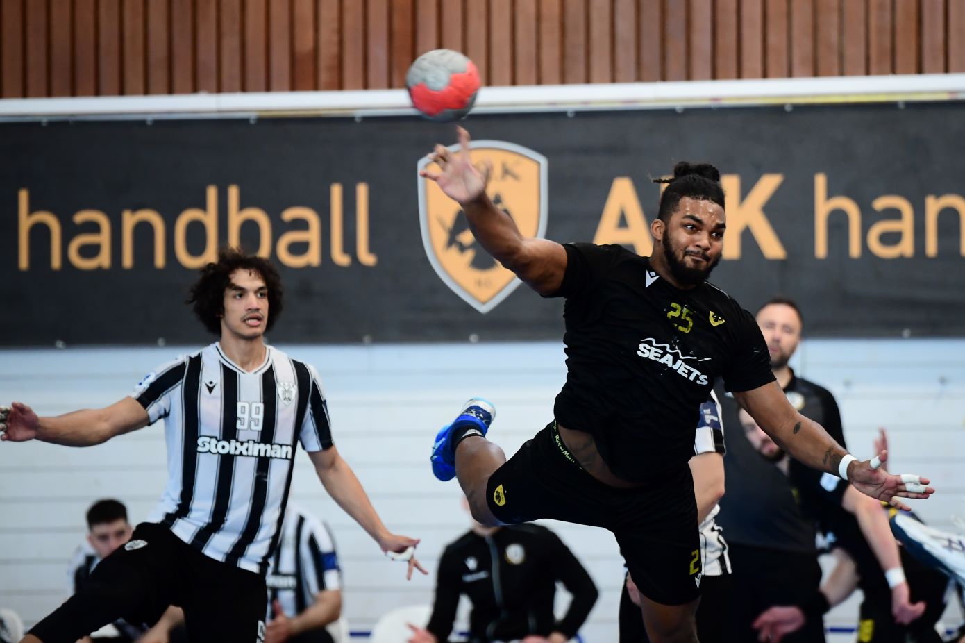 Handball Premier: Η ΑΕΚ έκανε το 2-1 και προκρίθηκε στον τελικό