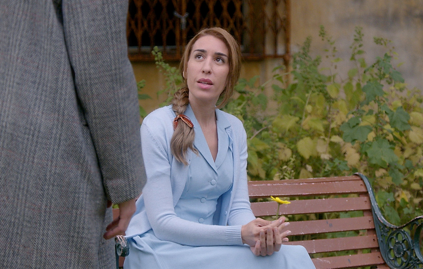 Άγιος έρωτας - Ο Λεωνίδας μαθαίνει ότι η Χλόη είναι κόρη του εχθρού του!