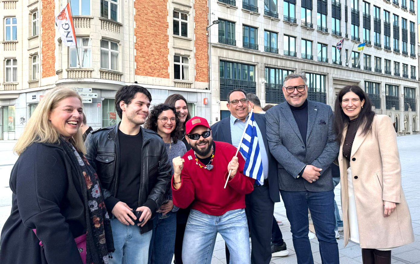 Eurovision 2026: Ο Akylas συνάντησε τον Ζέλικο Γιοκσίμοβιτς στο Ραδιομέγαρο της ΕΡΤ